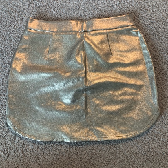 Metallic Mini Skirt - Picture 2 of 3